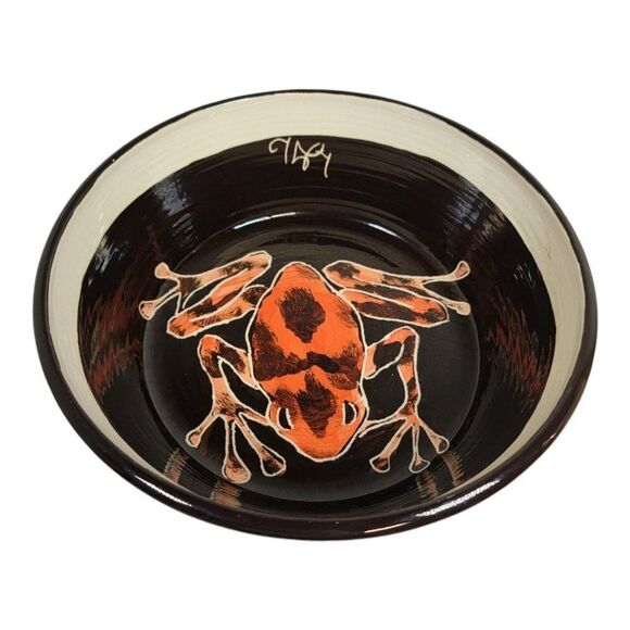 Vintage Poisonous Neon Orange Dart Frog Black Centerpiece Bowl 3D UP Art Pottery